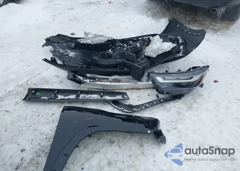 2025 Toyota Rav4 Xle z USA, uszkodzony, nr VIN 2T3P1RFV2SW563682